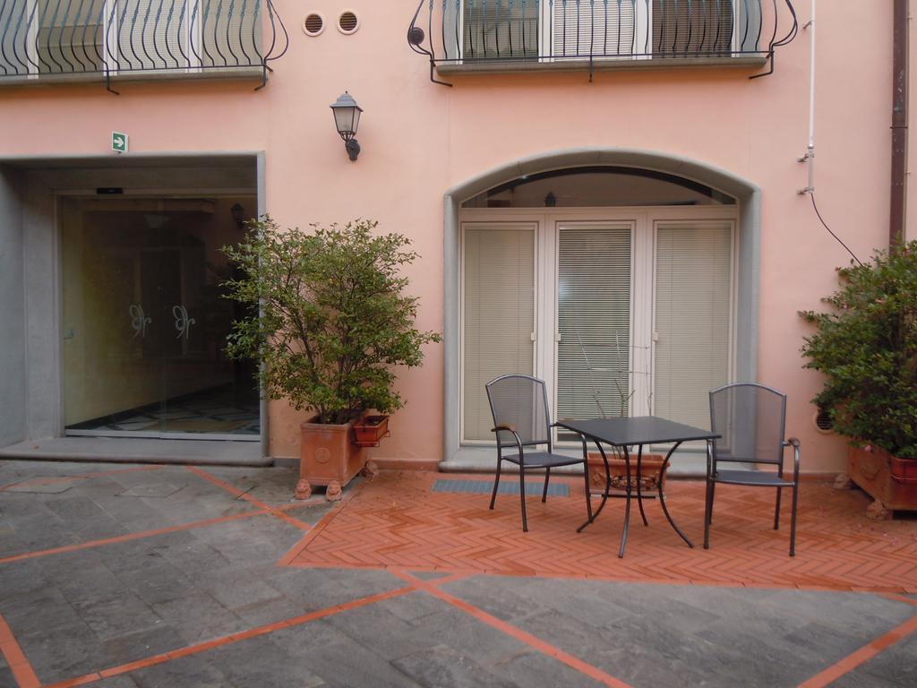 Palazzo Virginio Aparthotel Florença Exterior foto